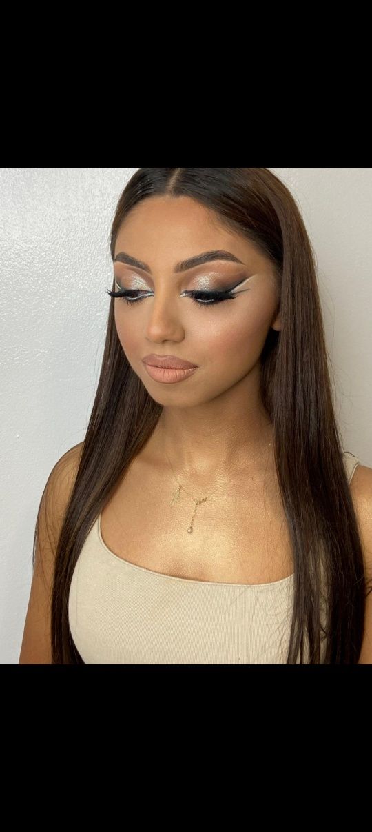 Make-up profesional 150 ron
