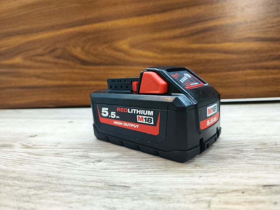 Acumulator , baterie NOUA Milwaukee M18 5.5 ah High Output