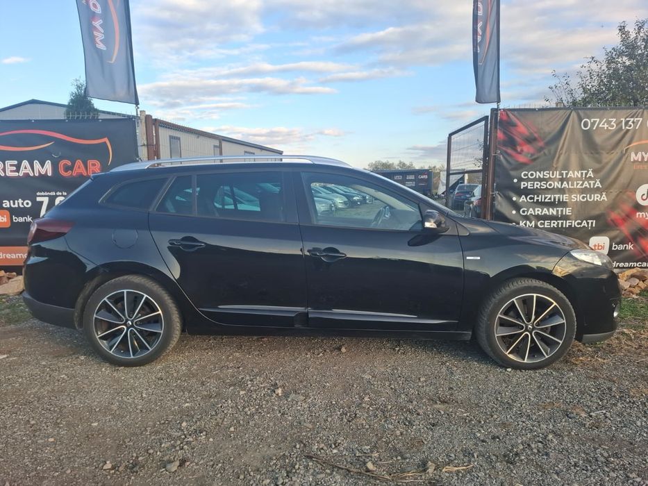 Renault Megane BOSE Edition 1.6 dCi 130 CP  Navigație Keyless Camera