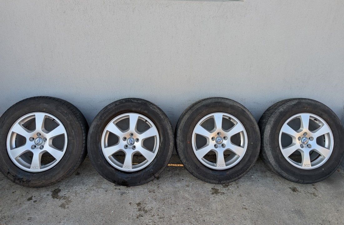 Jante SEGIN 17" Volvo XC60 XC70 anvelope vara 235/65R17 Yokohama 30671480