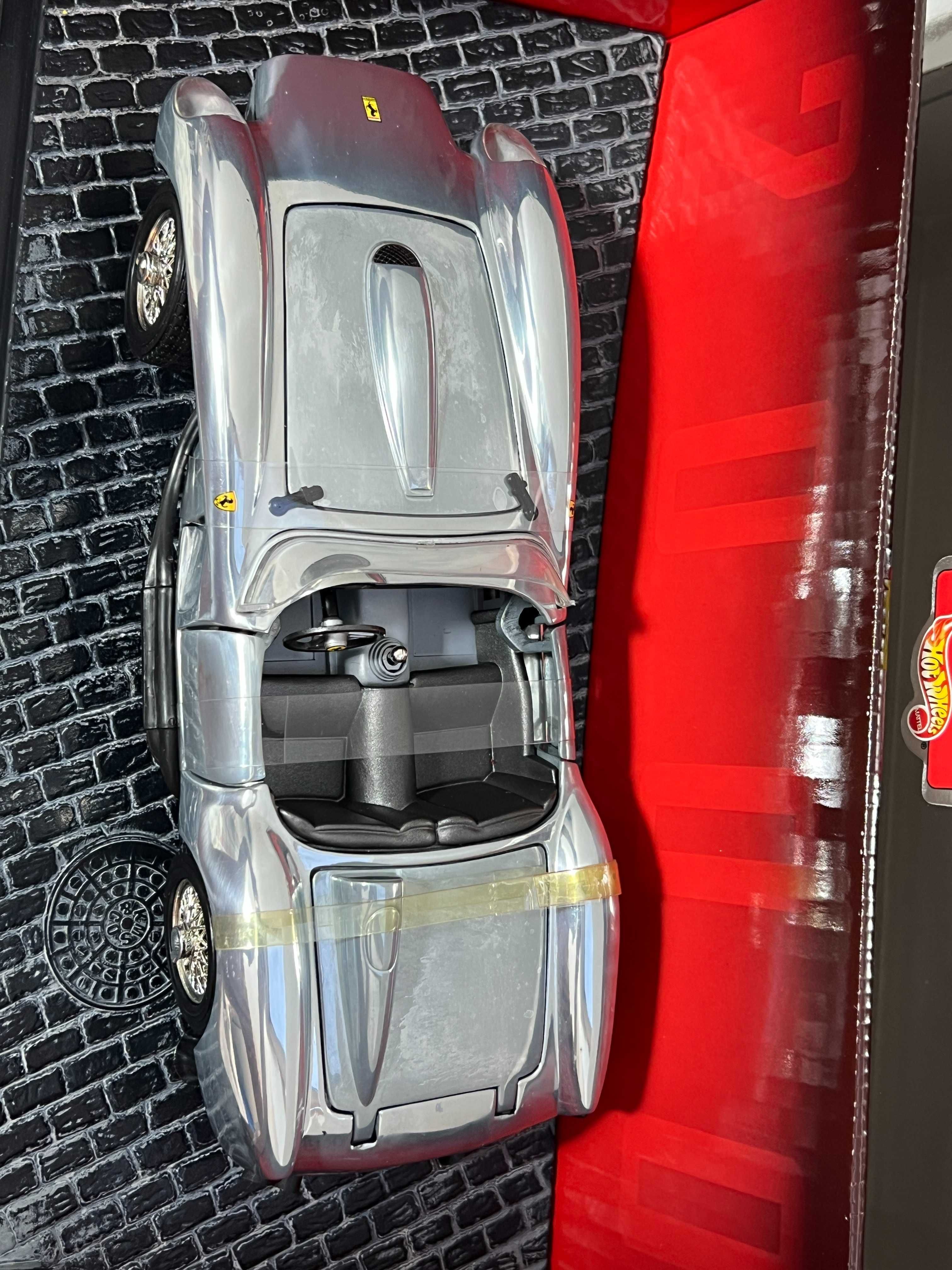 Macheta Auto 1/18 Hotwheels Millennium Ferrari 250 Testa Rossa Chrome