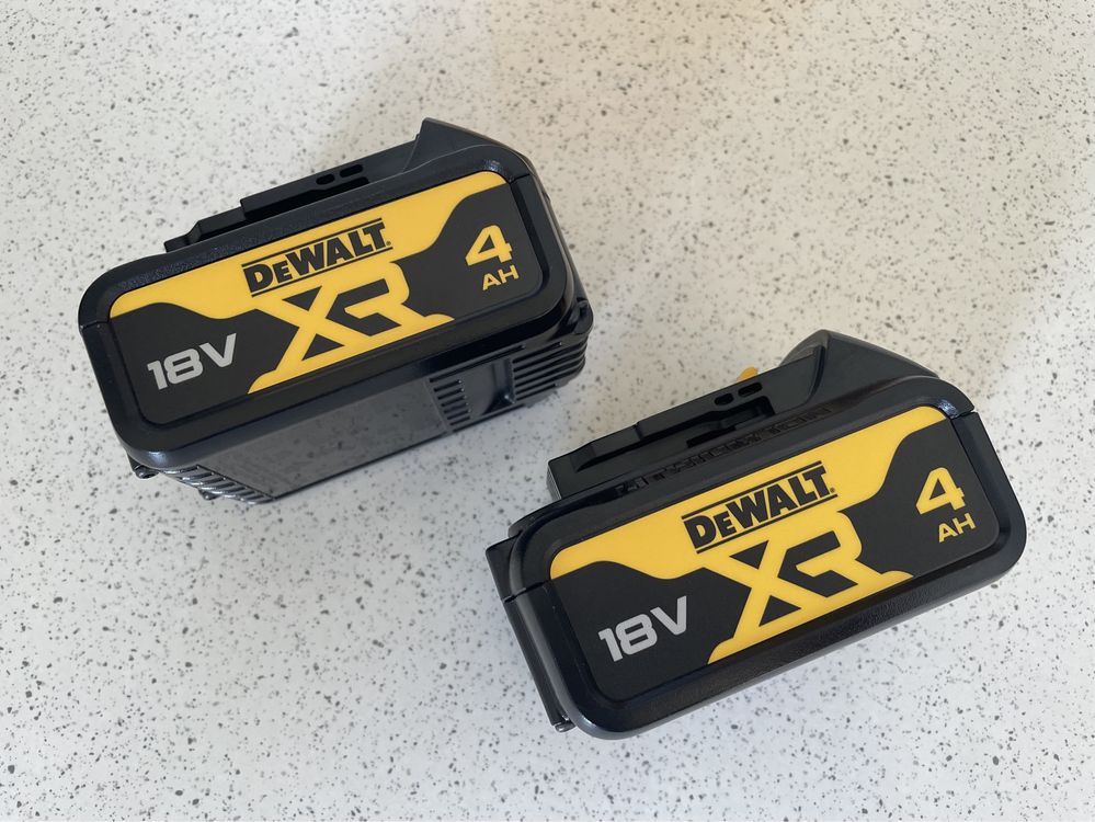 DeWALT Set 2 Baterii de 4 AH. DCB 182 XR. / 2024 Original, Nou !