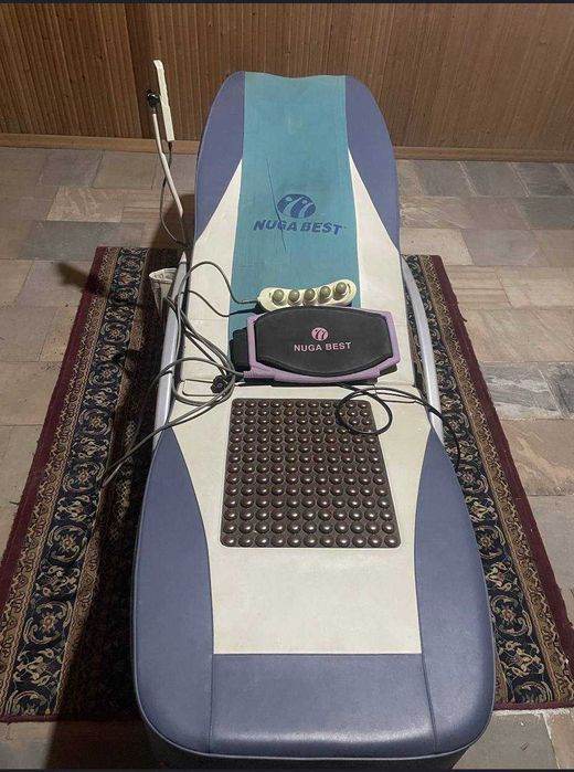 Массажное кресло Nuga Best
