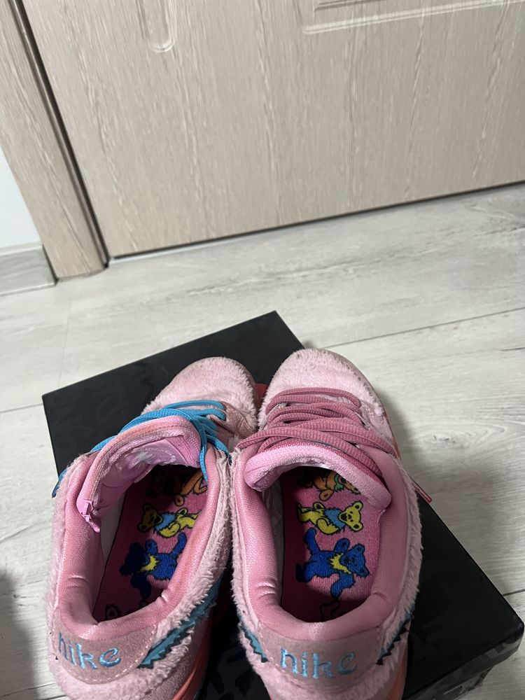 Nike Dunk “ Grateful Deadbears PINK”