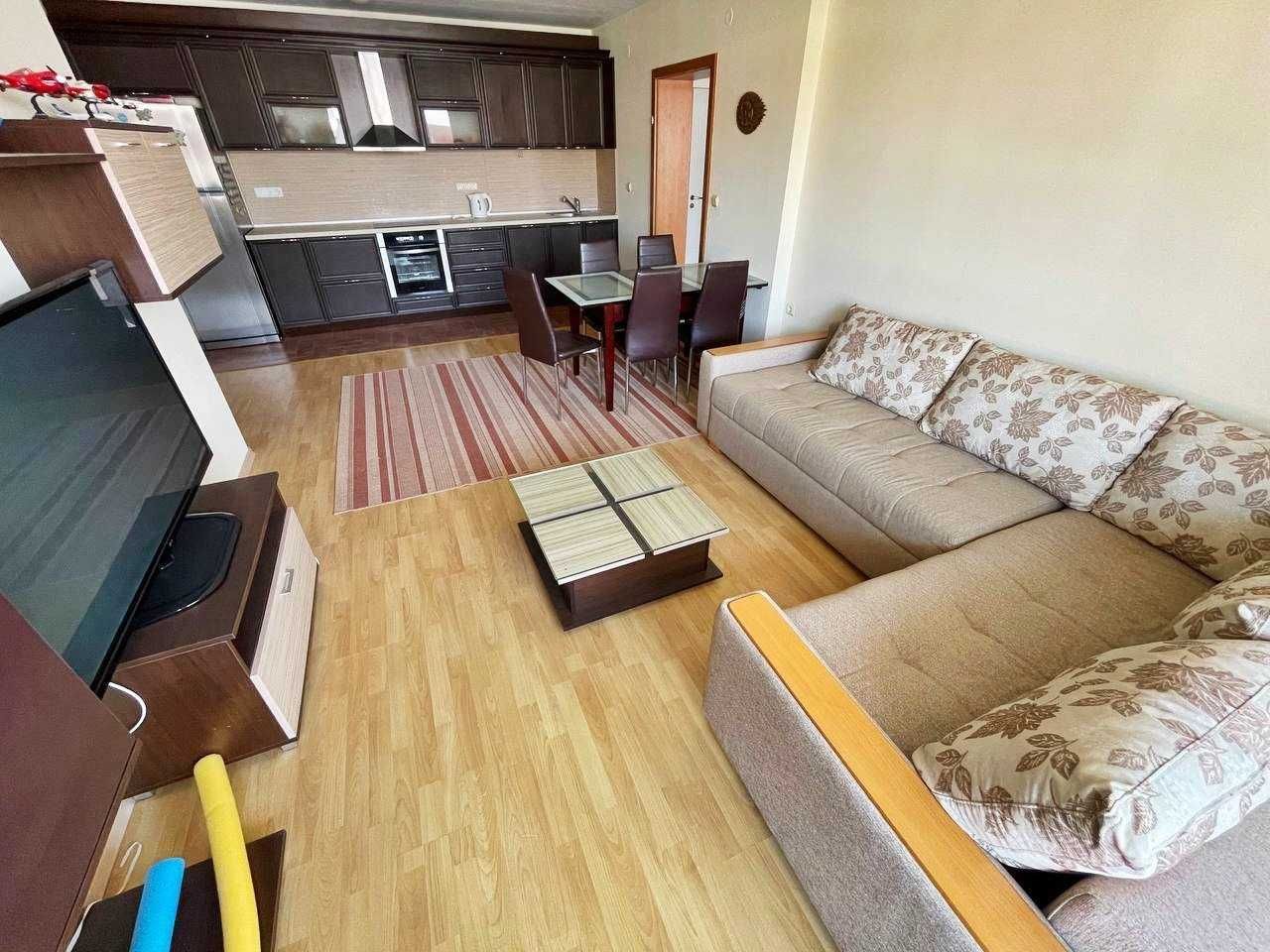 Продава се Тристаен апартамент в к.к. Елените - 107 кв.м за 775 €/кв.м - Снимка #1