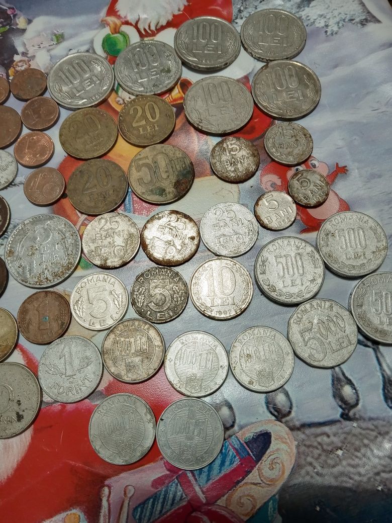 Vind mai multe monede vechi