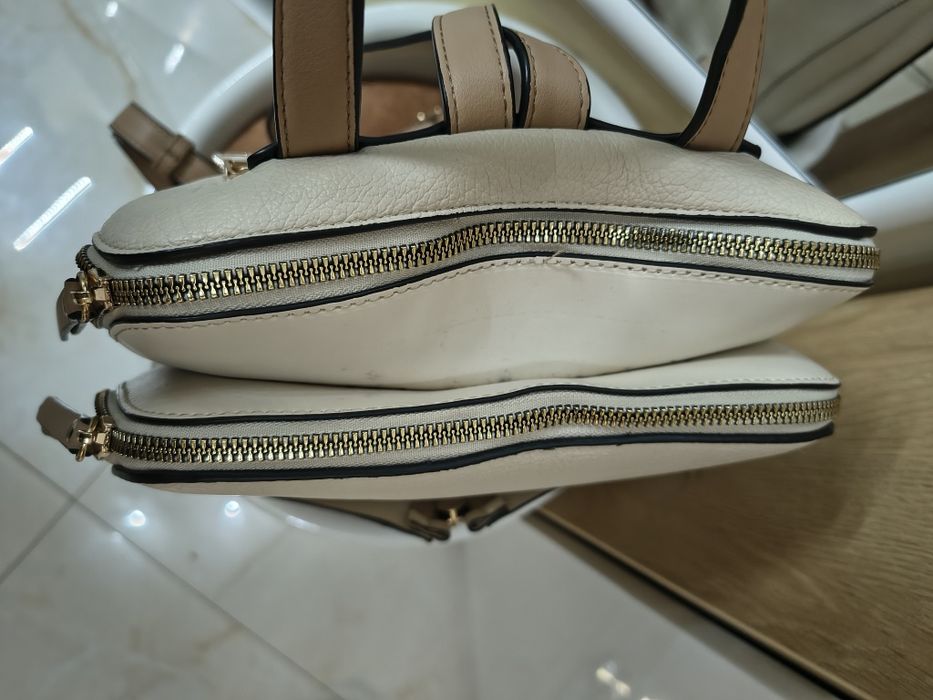 Дамска раница бежова