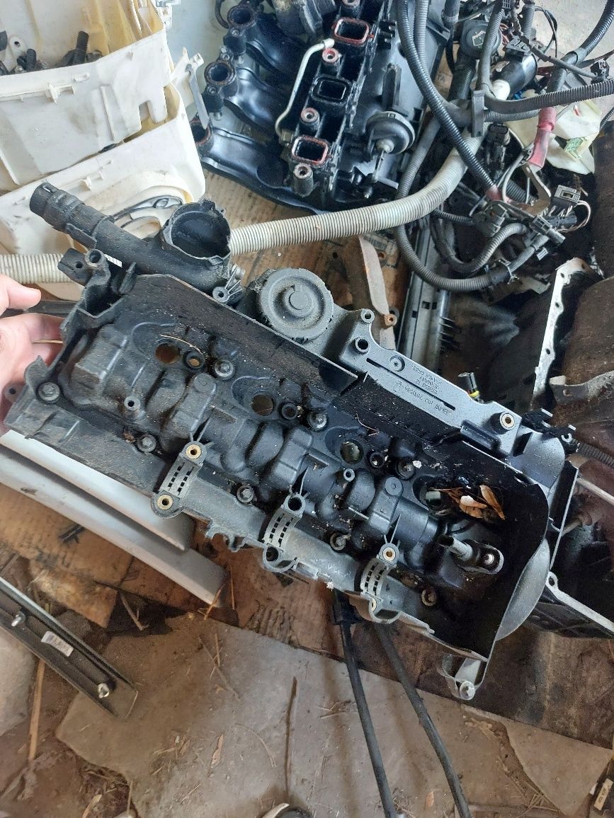 Капак клапани f30 f31 бмв  2.0д 184кс bmw ф30 ф31 2.0d