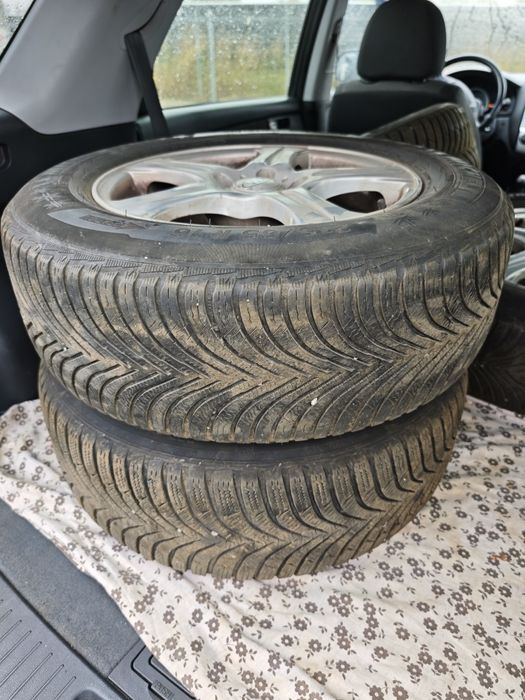 Зимни гуми 215/65/16