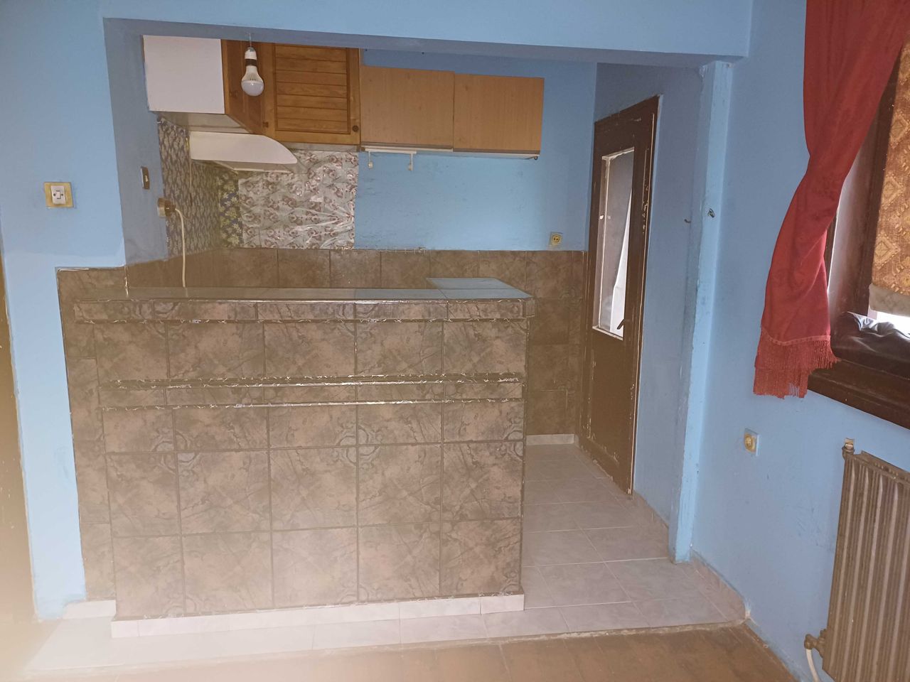 Дава се под наем Етаж от къща в Плевен, Идеален център - 60 кв.м за 153 € - Снимка #1
