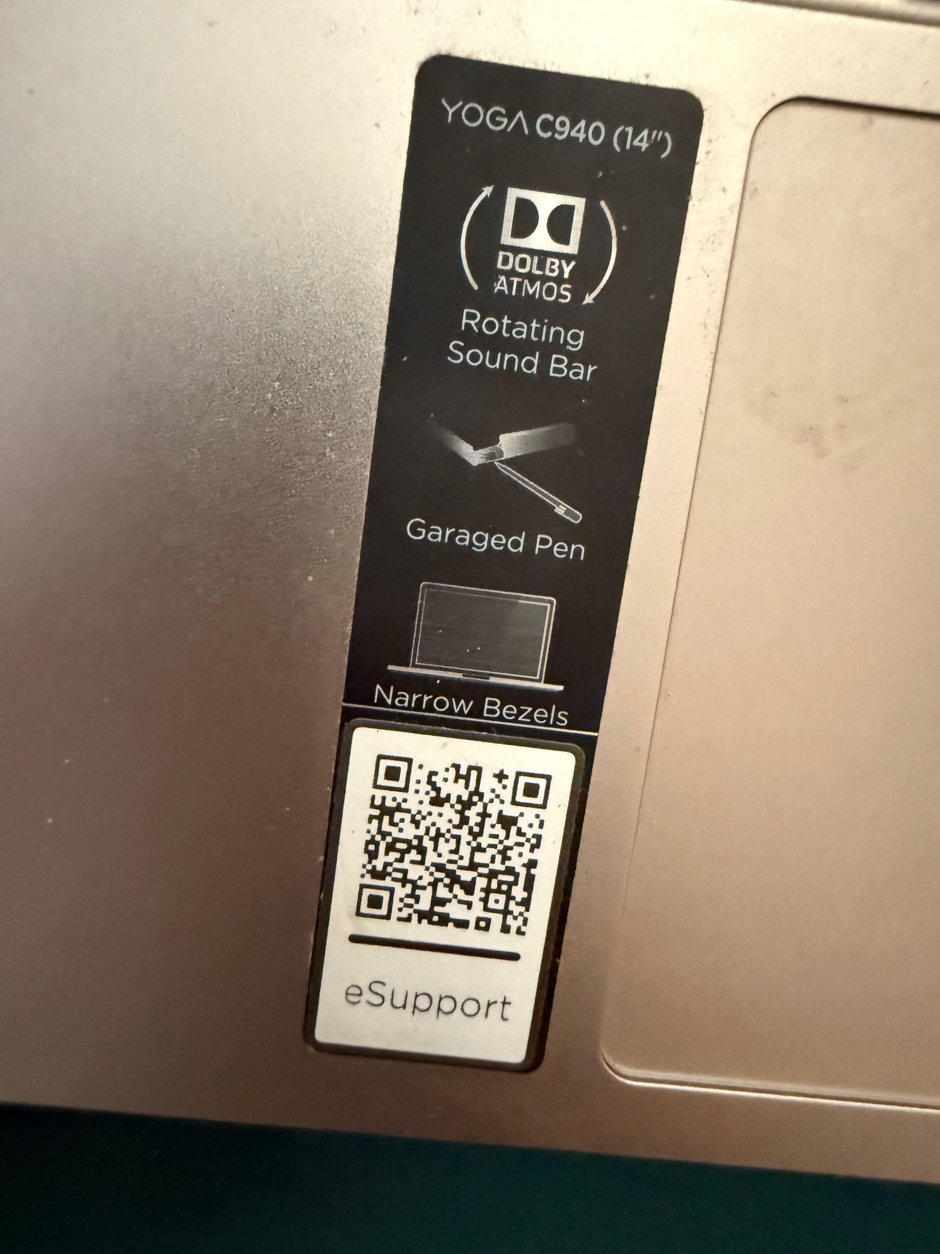 Лаптоп Lenovo YOGA