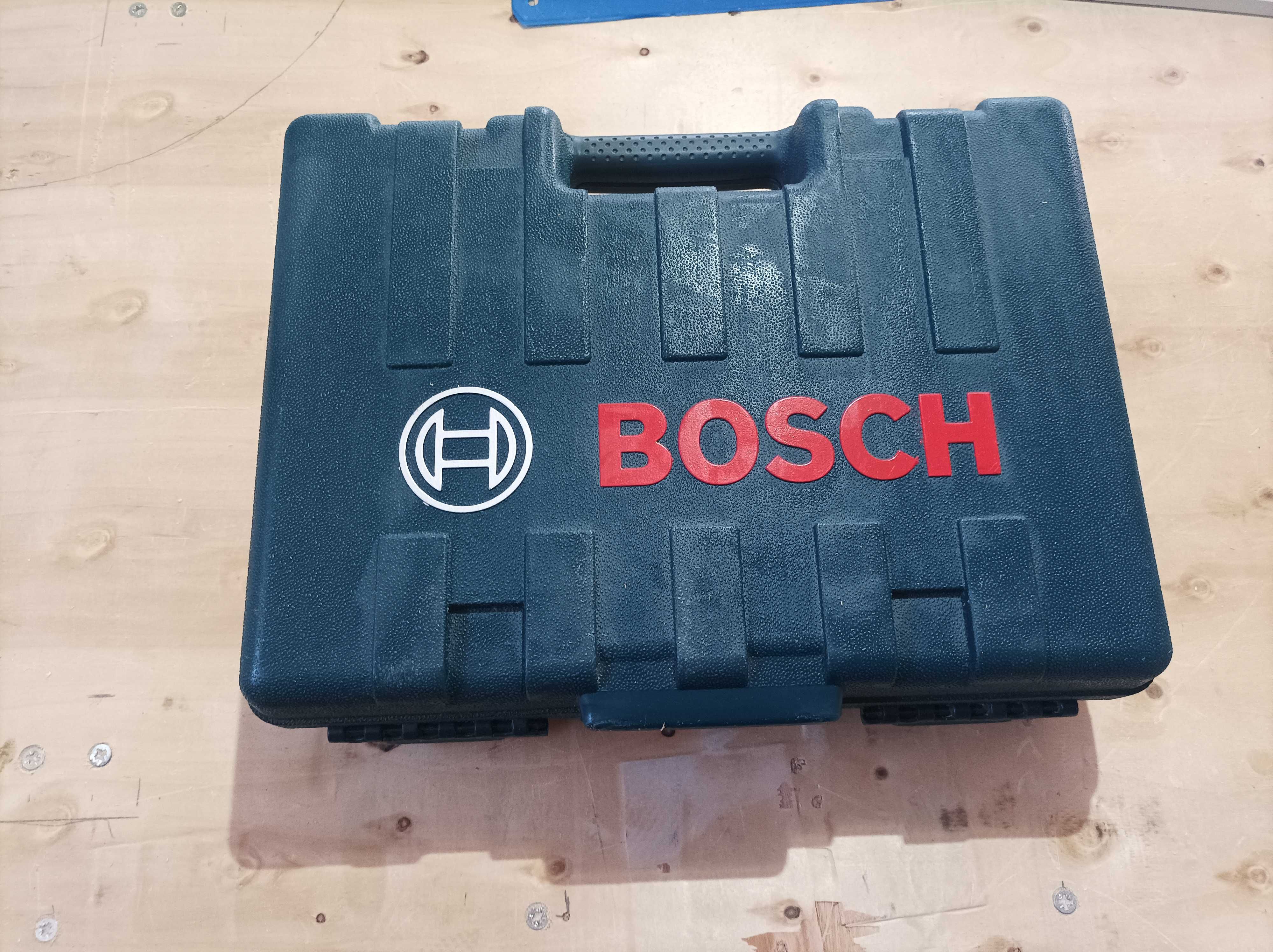 Комплект Bosch: Винтоверт GSR 120-Li + Импакт/Драйвър GDR 120-Li