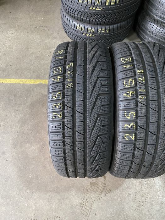 Anvelope iarna 235/45/18 Pirelli Sottozero 2 235 45 18 R18