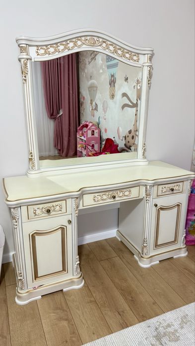 Мебель для спальни,камод,туалетный столик