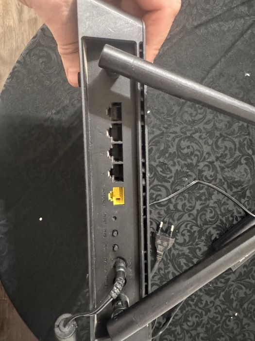 Router d link dir 878