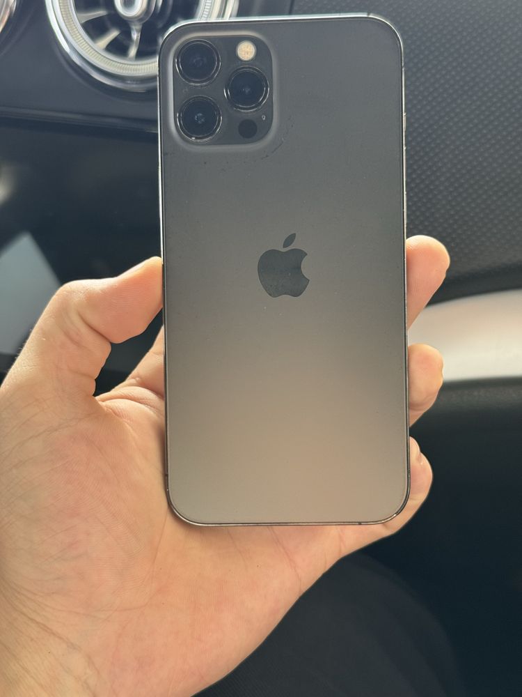 iPhone 12 Pro Max    LLA 79%