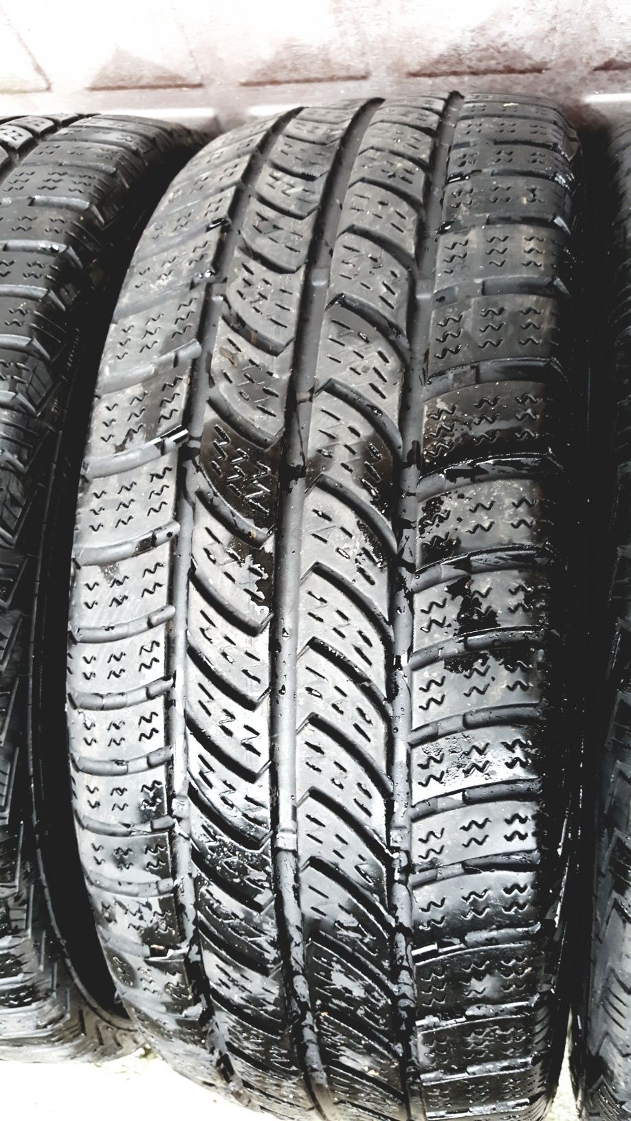 225/55/17,215/65/15,195/70/15,continental,dot 3416,7-8mm,бус