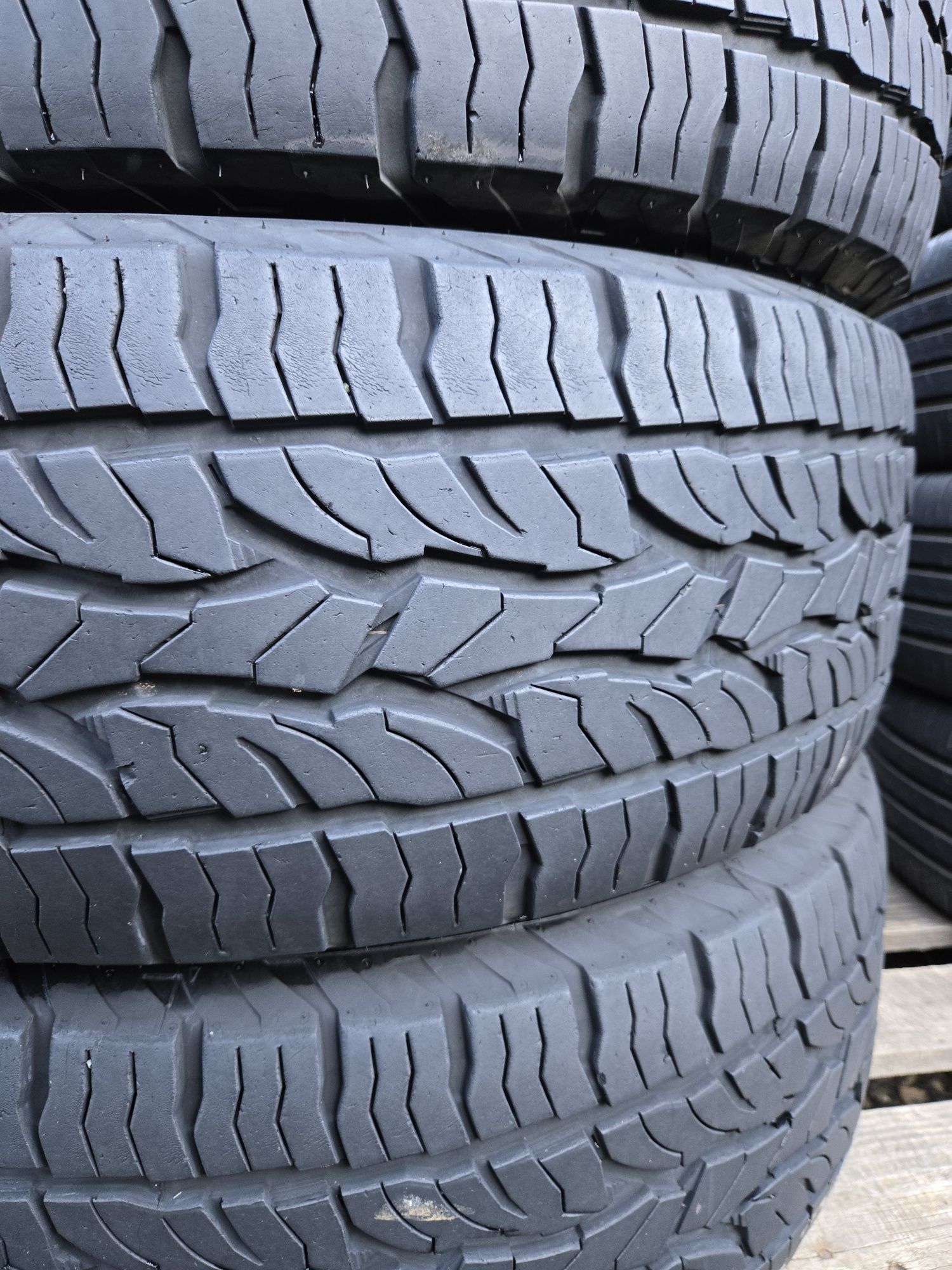 4бр. 265 60 18 Dunlop всесезонни.