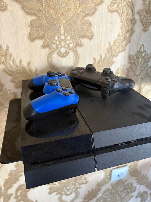 PS4 PlayStation 4