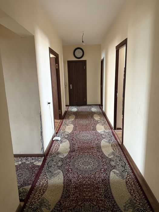 Продается  4 комнатная квартира