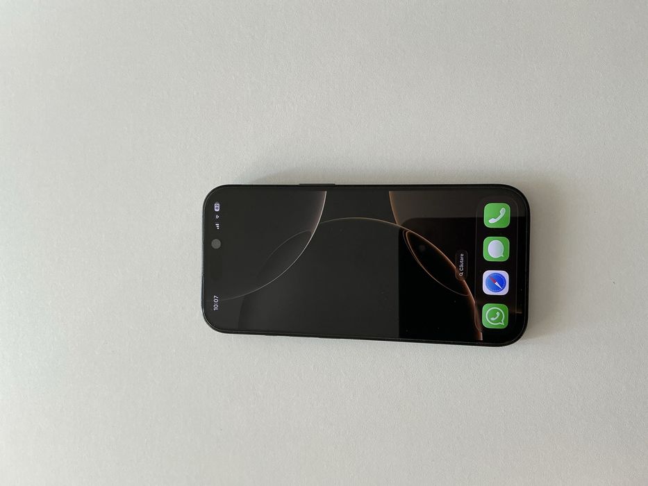 Iphone 16 pro ca si nou