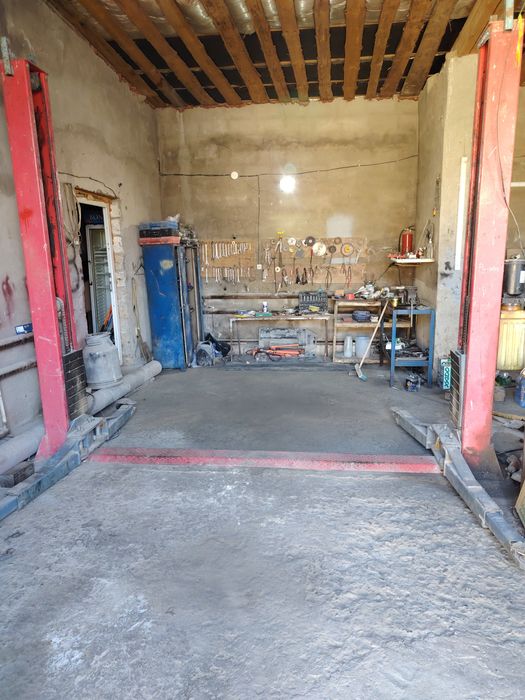 Аренда бокса с подьемником