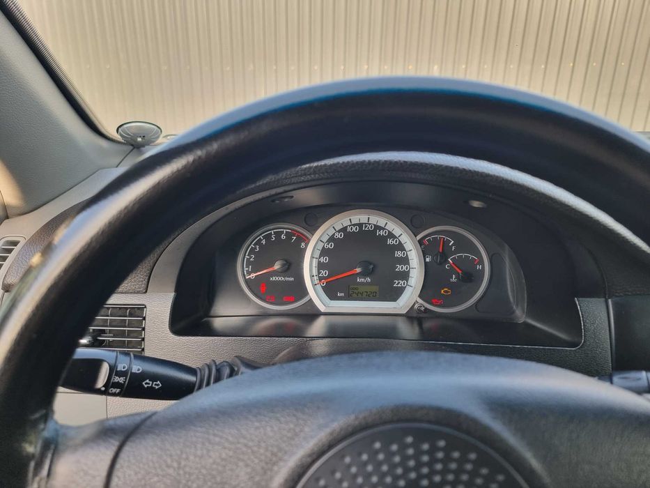 Gentra 2016/2017, 2-pozitsiya, kraskasi toza