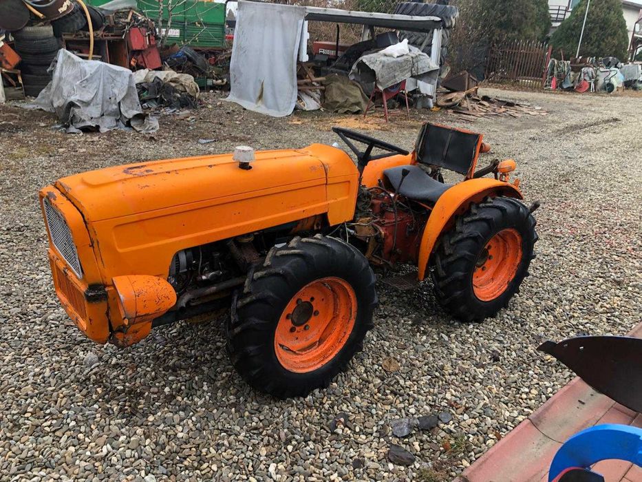 Tractoraș 4x4 FIAT recent adus