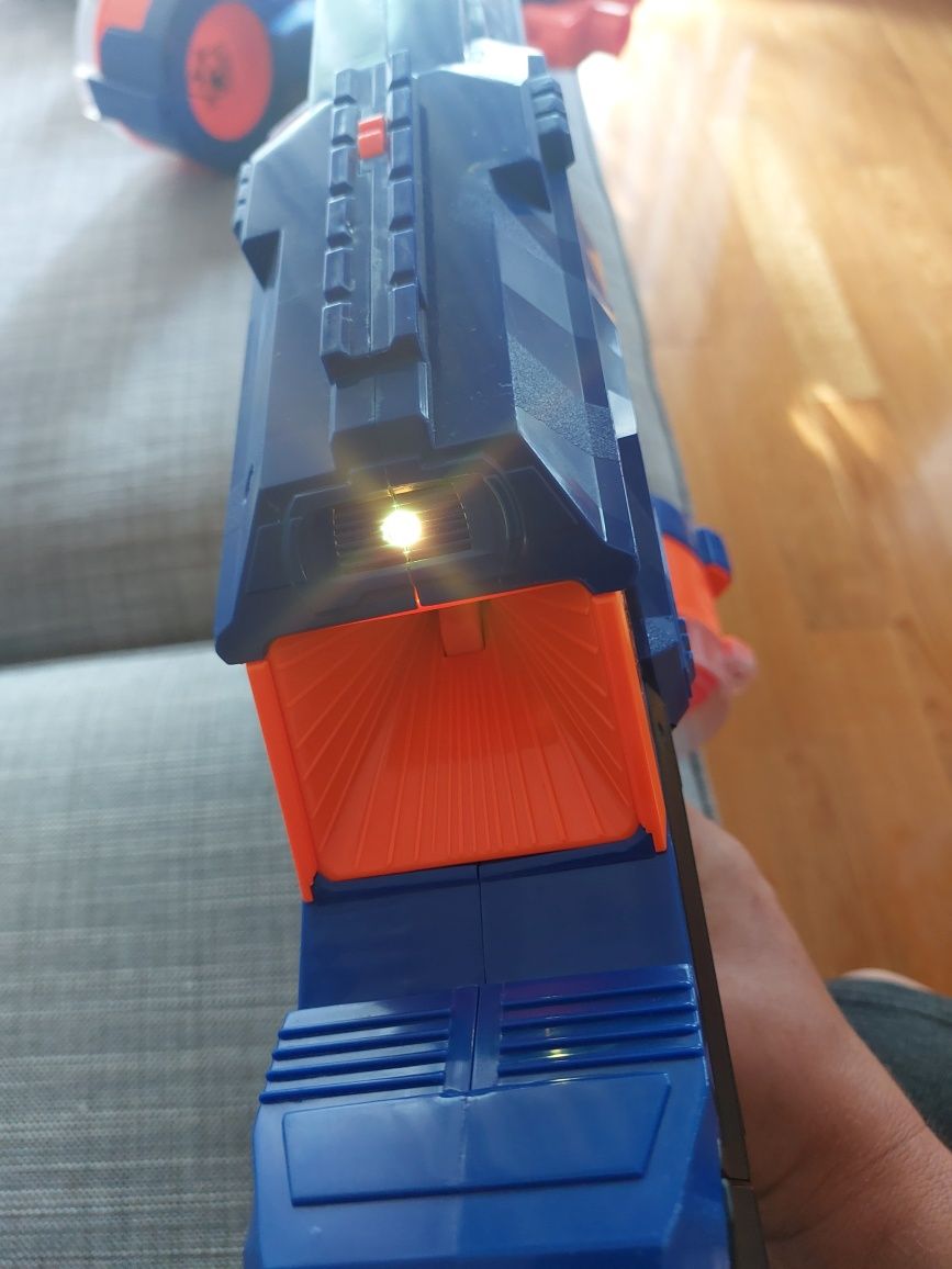 Pusti nerf infinus