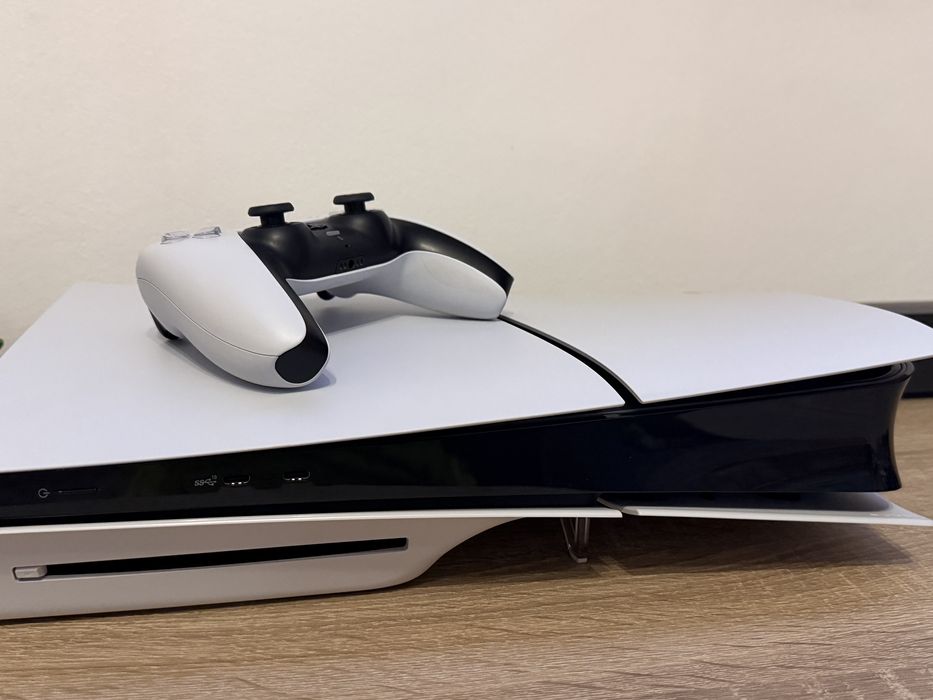 Playstation 5 Slim Disc, 1TB impecabil