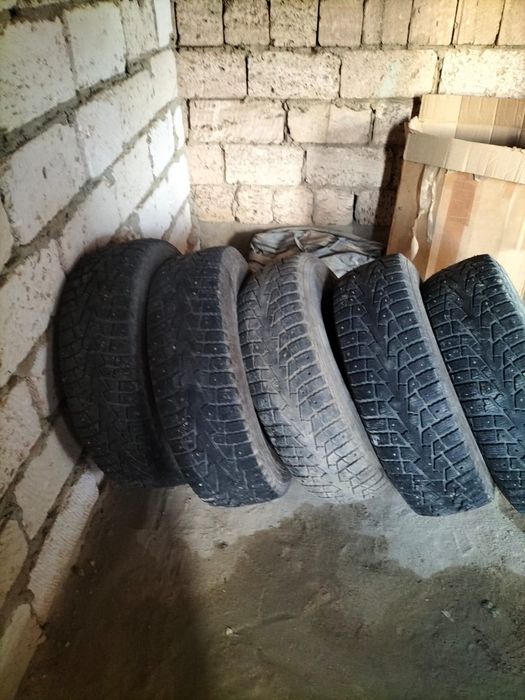 Продается автошины 15 го размера цена указана за шт.!