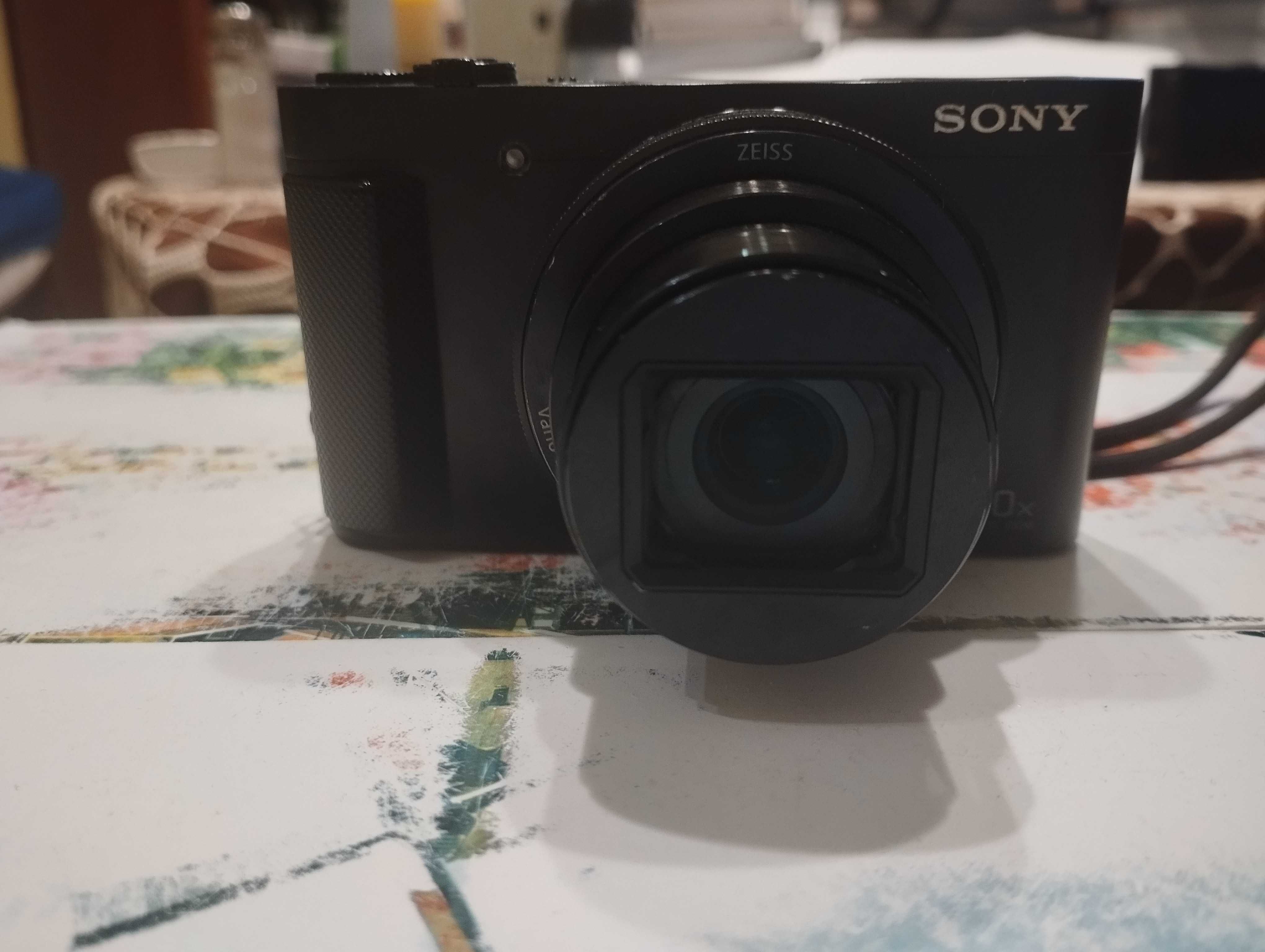 фотоапарат Sony HX90V, РАБОТЕЩ, Моля прочетете описанието.