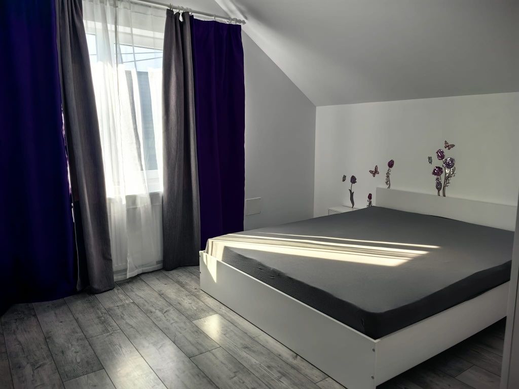 Casa ultracentrala de închiriat