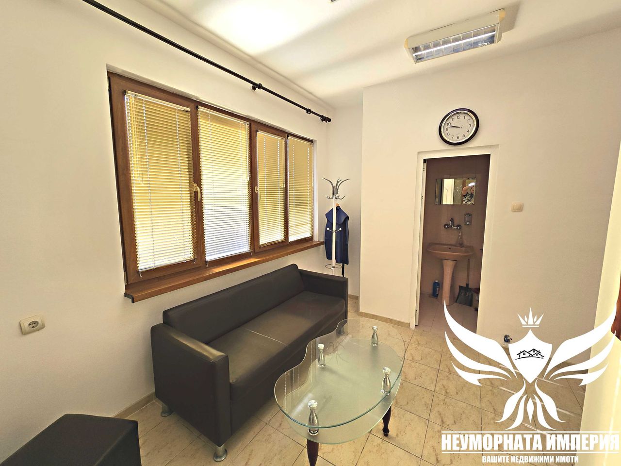 Дава се под наем Офис в Асеновград - 40 кв.м за 362 € - Снимка #8
