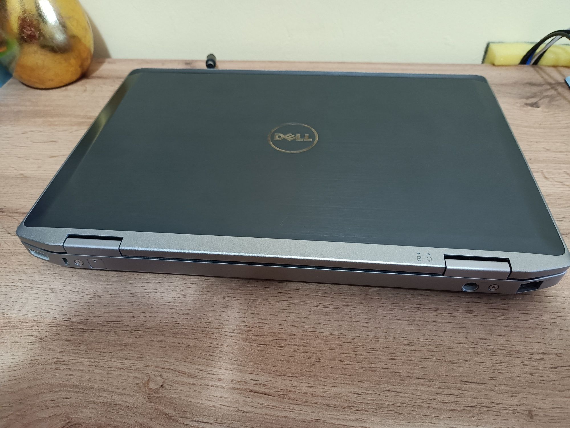 E6420 Dell Latitude 12GB RAM / 256 SSD / Intel i5 up to 3.20GHz