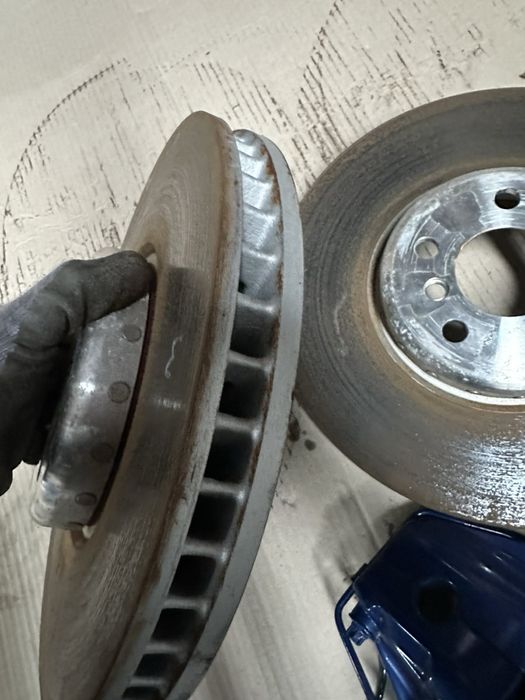 Bmw G20/G21 М пакет апарати и дискове.