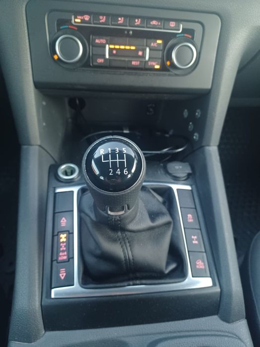 Schimb Amarok4x4 manual 2.0tdi ,140cp