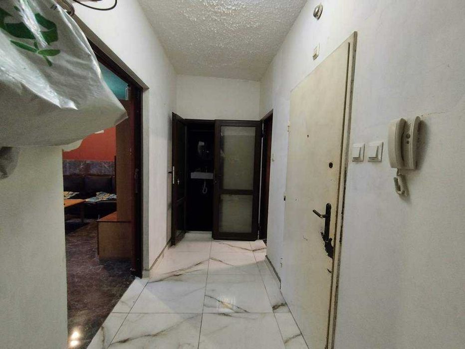 продавам 3-стаен апартамент в кв Изгрев