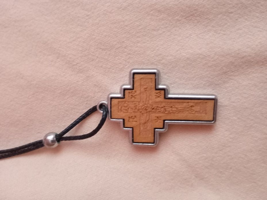 Религиозни кръстчета за врата.