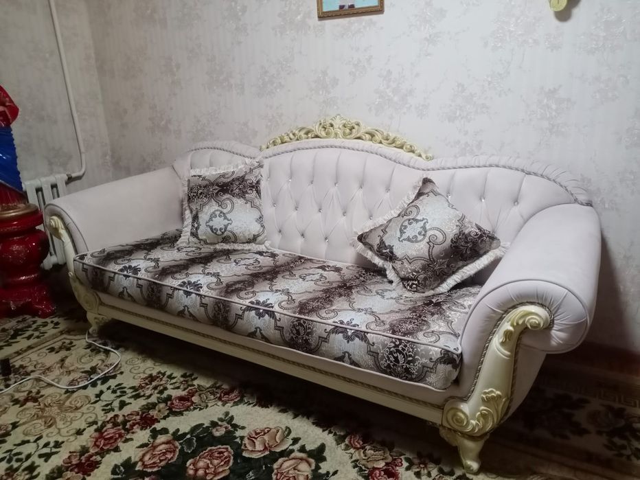 Продам диван срочно