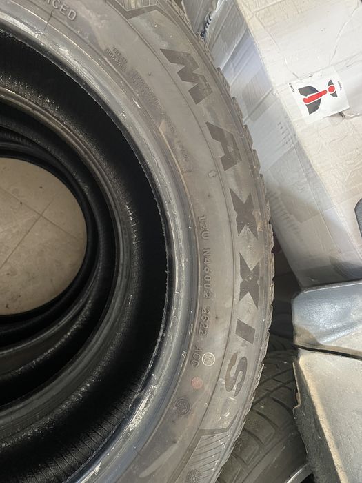 Зимни гуми Maxxis 225/55/17 DOT 23