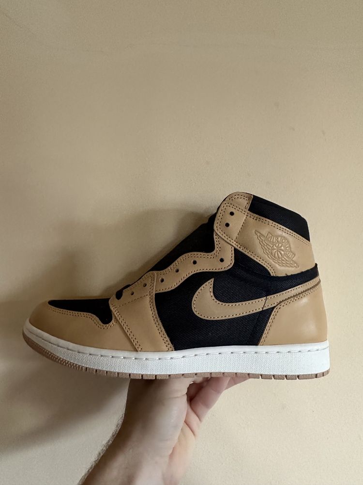 Nike Air Jordan 1 Retro High OG “Heilroom”