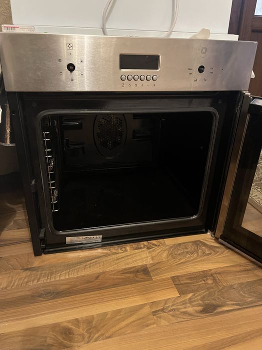 Cuptor electric Lamona