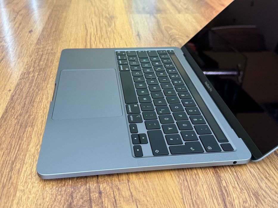13.3' Apple MacBook Pro M1 2020 Space Grey 512GB SSD - Батерия 14ч