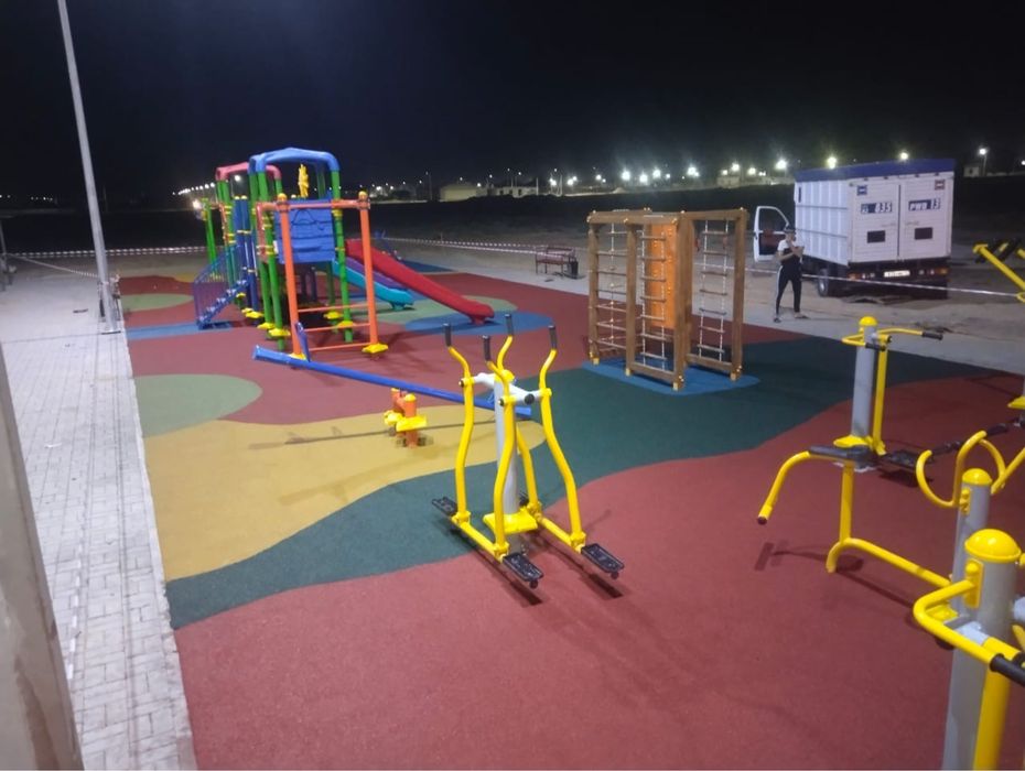 Тартановое покрытие,бесщовные покрытие,резиновое покрытие