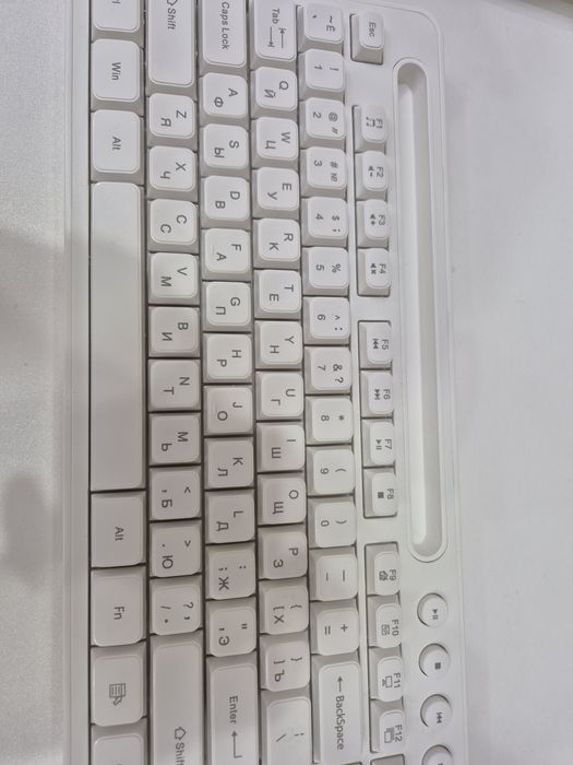 Клавиатура и мышь беспроводные,  Цвет белый