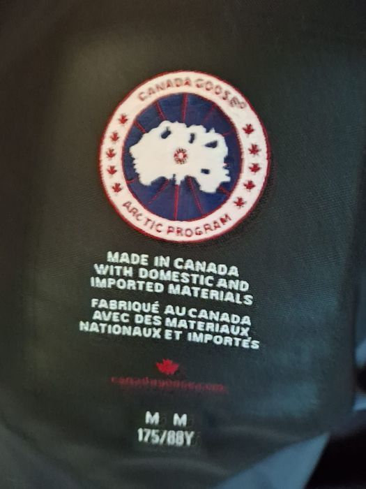 Geaca  Canada  Goose  M originală  impecabilă  nouă nouă nouă nouă nou