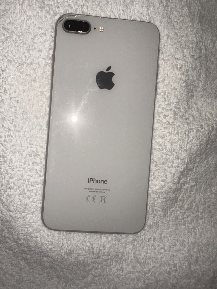 iPhone 8 plus  64G