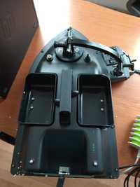 Стойка GARV™ BAIT BOAT за монтиране на сонар към лодка за захранка
