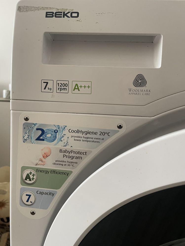 Продавам перална Beko WMY 71233 LMB3